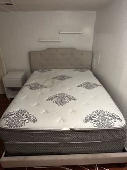 Queen sz, mattress and box spring