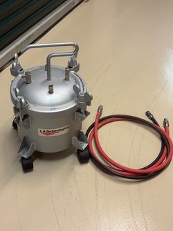 C.A. Technologies 2.5-gallon pressure tank 80PSI in like new condition