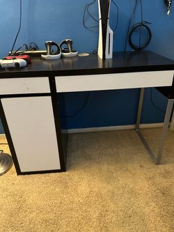 Desk for sale in great condition