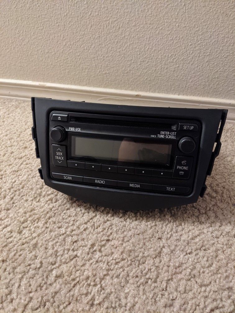 2012 RAV4 Stereo Headset