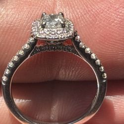 14k Ring With Diamonds 