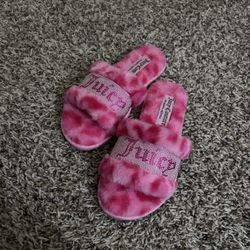 Juicy Couture Slippers