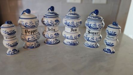 Vintage Blue Onion Kitchen Set