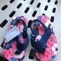 Great kids sandals very comfy cute and cozy perfect for outdoors