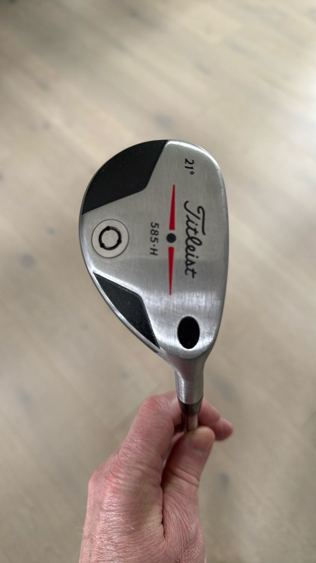 Titleist 585H Rescue Club