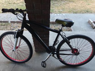 schwinn bike  26 inch tires hold air rides well brakes good low price