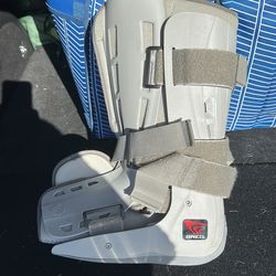 Ankle Recovery Boot / Walking Boot