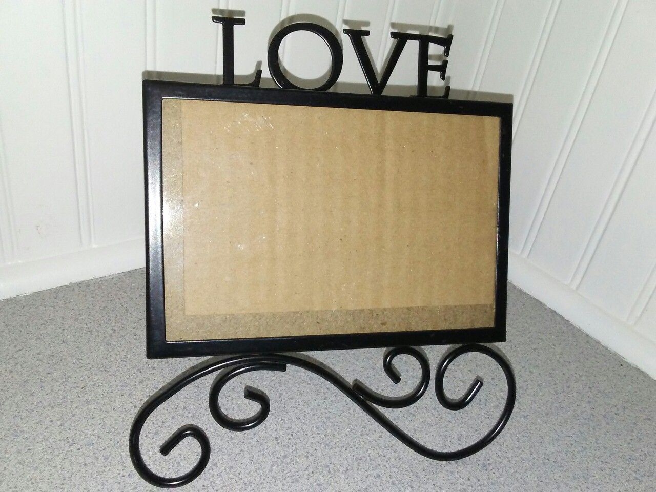 LOVE Black Metal 4 x 6 picture frame