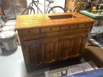 Sewing machine table