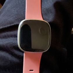 FB511 Fitbit Versa 3 