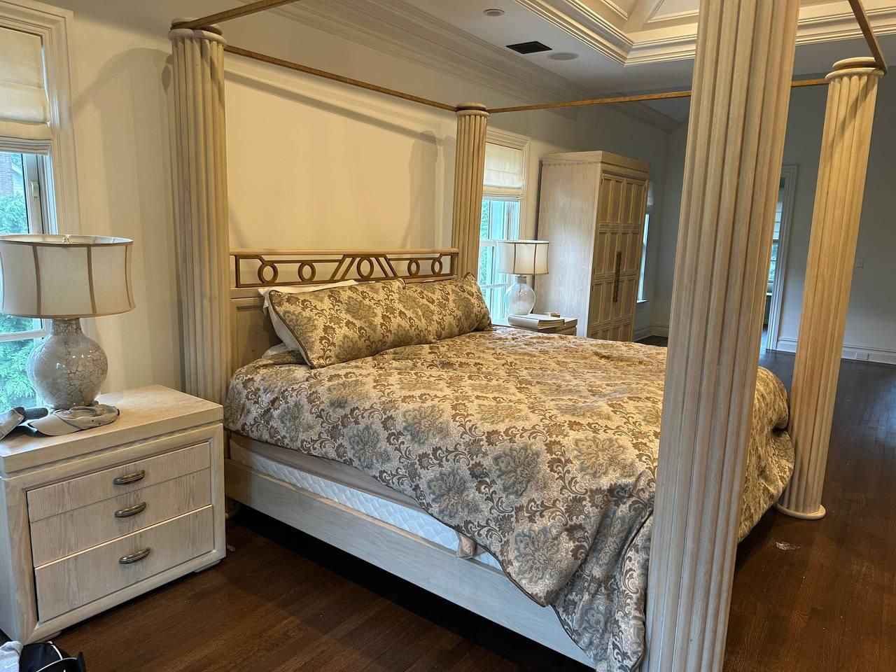 🛏️ WAS $20,000 - Luxury Bedroom Set - Elegant 6 Piece Suite - Asking Best Offer