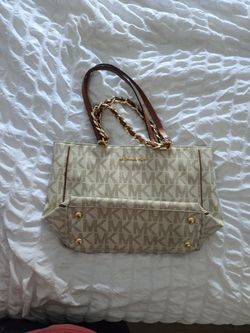 Michaael Kors purse Great shape !