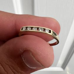 14k Gold Diamond Ring