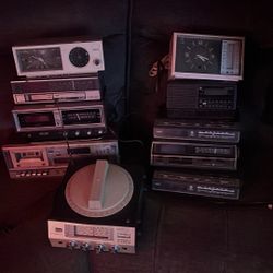 Old Clock Radios All Work