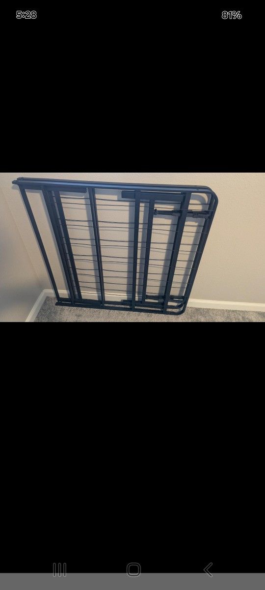Sturdy Twin Metal Frame
