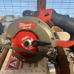 Milwaukee Circular Saw