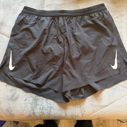 Nike Aeroswift shorts size large