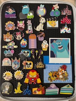 Disney pins