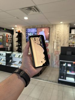 iPhone X Screen Broken with Display Damage – Same Day Repair | Smart Fix