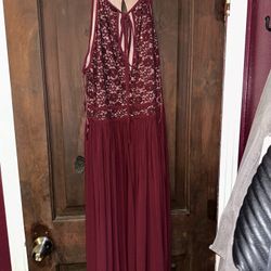 Plus Size Bridesmaids Dress (Worn Once) Size 19