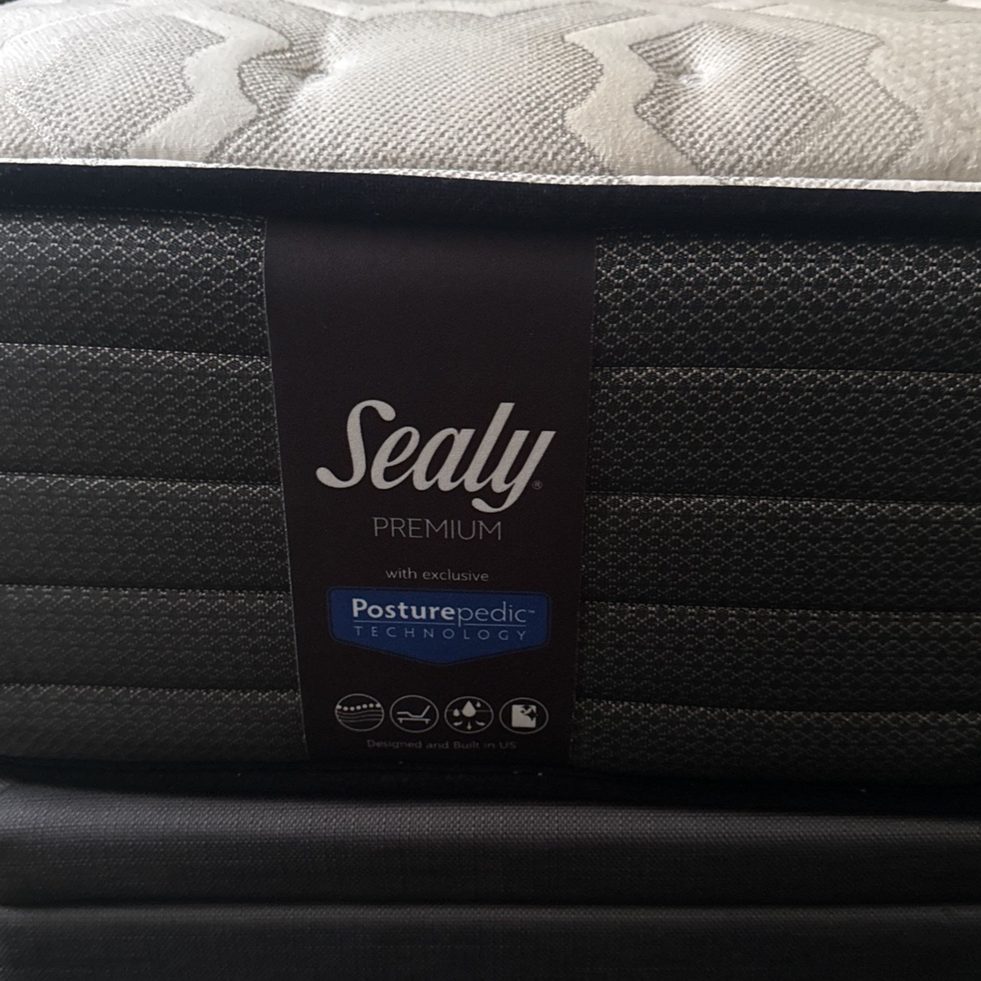 Sealy Premium With Exclusive Posturepedic Technology with adjustable bed frame included