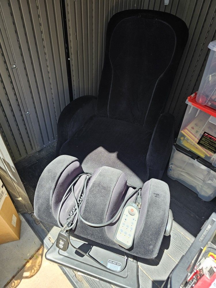 iJoy Massage Chair