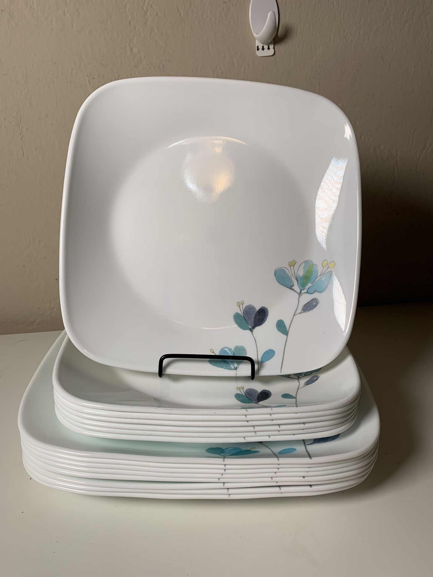 Dalena By Corelle Soft Square Plates