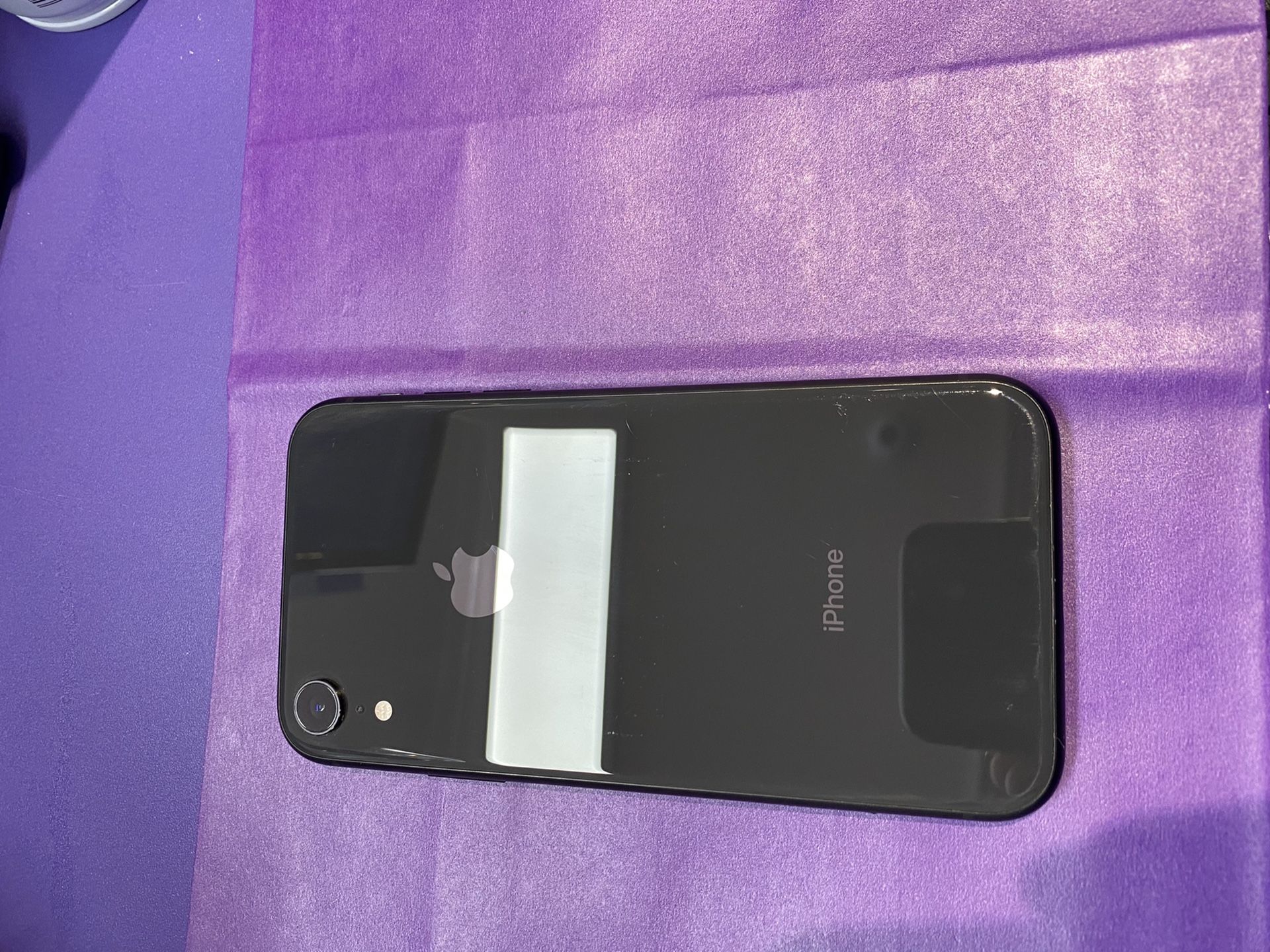 iPhone XR 64 GB