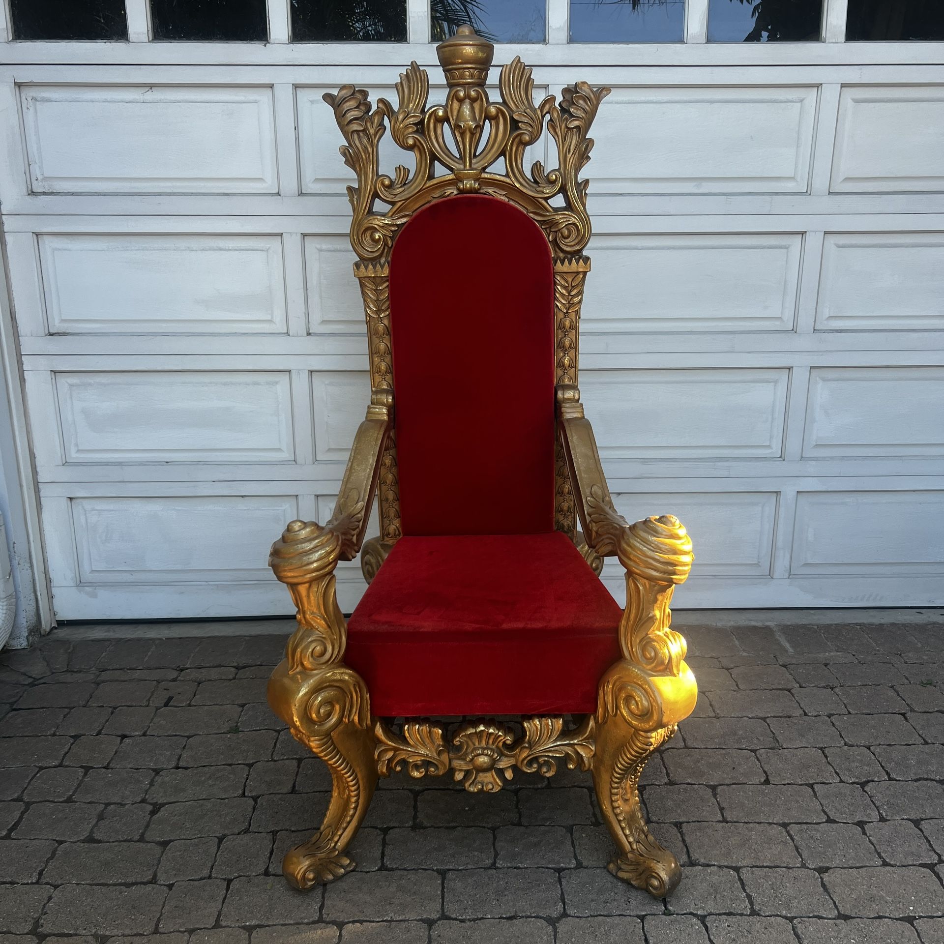 Throne Kingdom Throne Santa Chair Seat Christmas Decoration Red Velvet Gold 