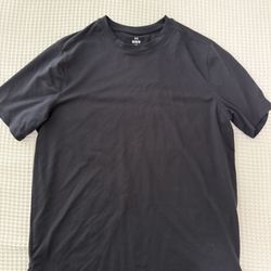 Black under armour shirt Loose