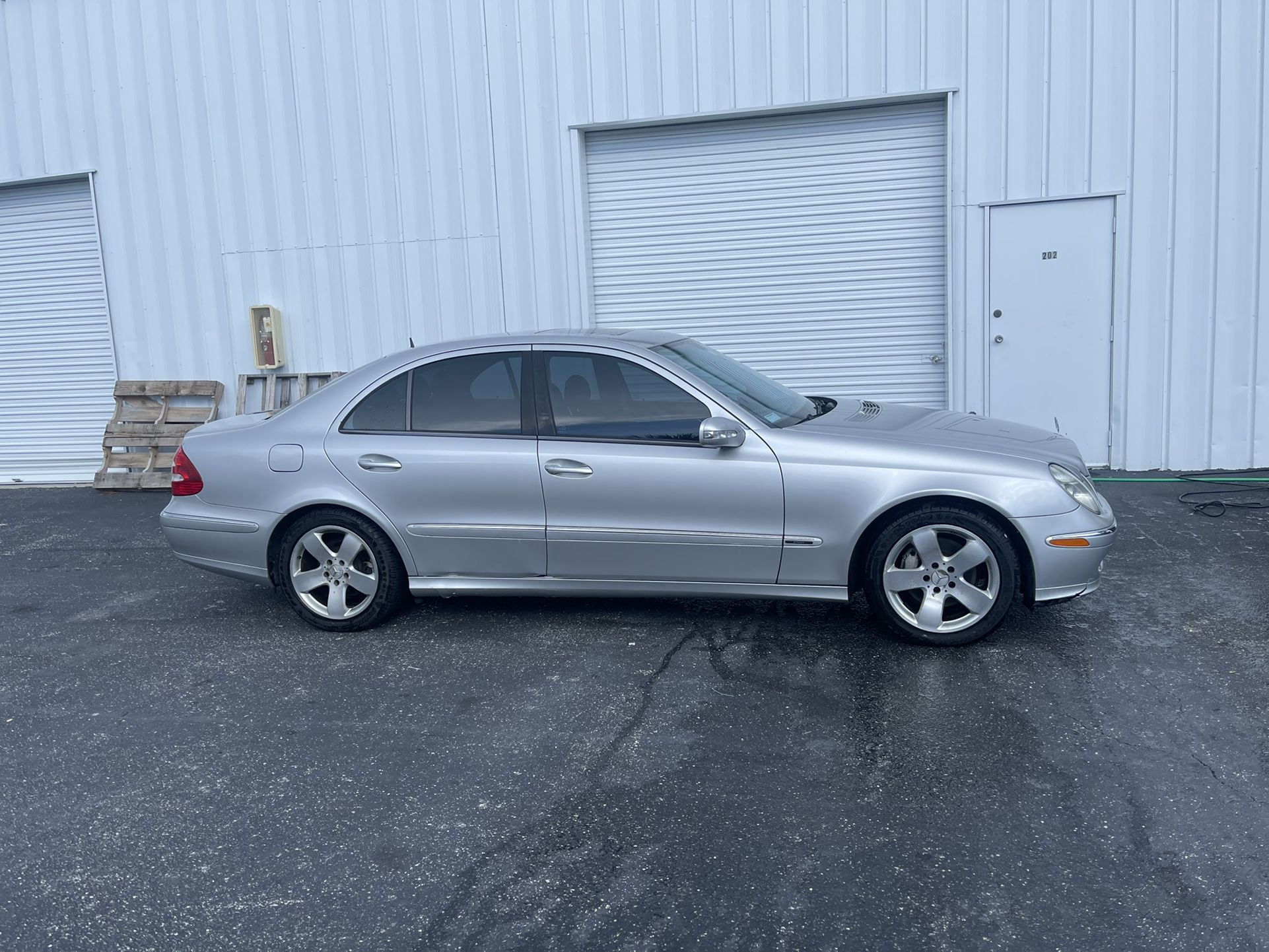 2003 Mercedes-Benz E-Class