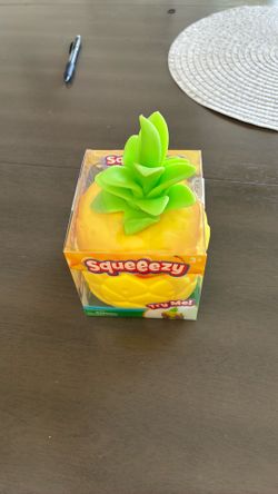 Squeeezy pinapple