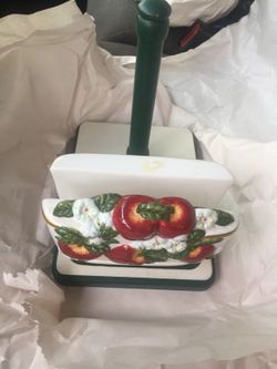 Napkin holder and paper towels