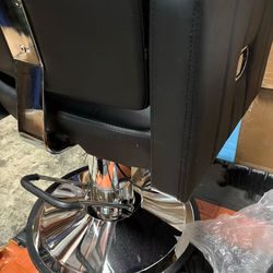 New salon chair