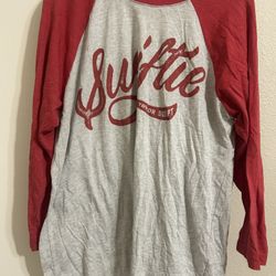 Official Taylor Swift Large I’m Feelin’ 22 collection shirt