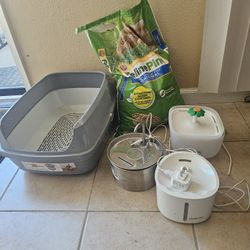 Cat Litter And Water Fountains 