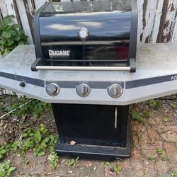 Ducane BBQ Grill (Propane)