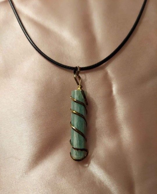 Green Crystal Point Pendant