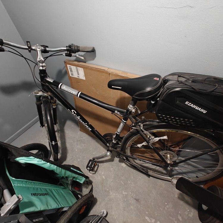 Schwinn Discover Bike