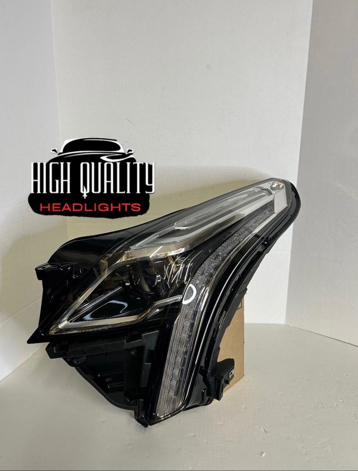 Cadillac XT5   2017  2020 Headlight