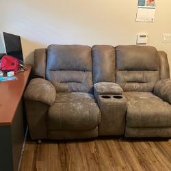 Recliner  Moving Sale Need Gone Today 