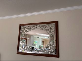 Decorative Framed Wall Mirror – Floral / Vintage Style