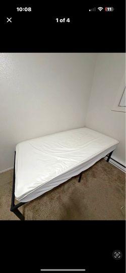 Twin bed frame /twin mattress