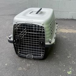 Petmate pet carrier