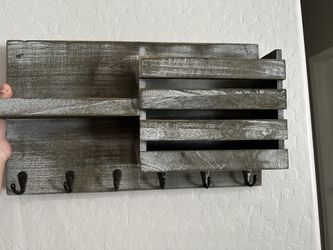 Key & Mail Wall Organizer