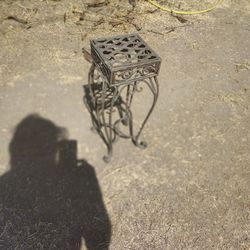 Strong Used Metal Plant Stand