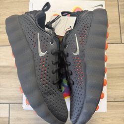 Nike Mind 002 Black Hyper Crimson