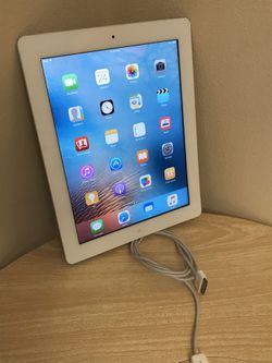 APPLE, IPAD II. 16 GIG with WiFi. Unit in great condition. Model MC979LL/A. 9.7 inches white. BEST OFFER