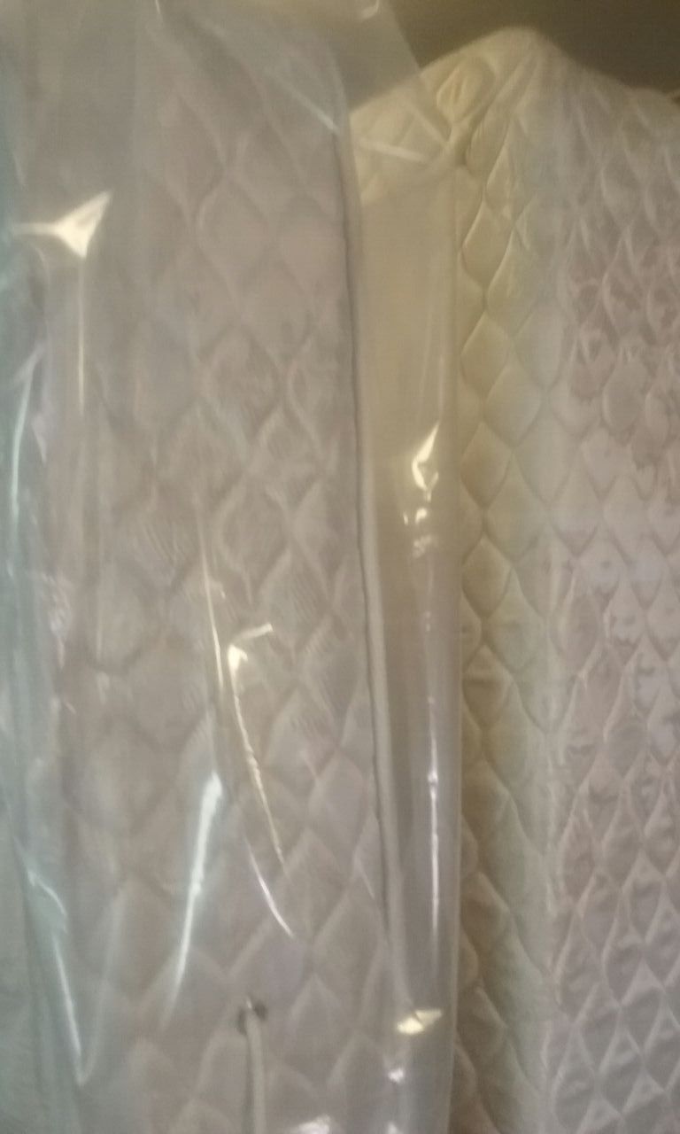 Queen size Mattress an Box spring set