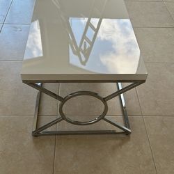 Modern  White And Chrome Coffee Table !